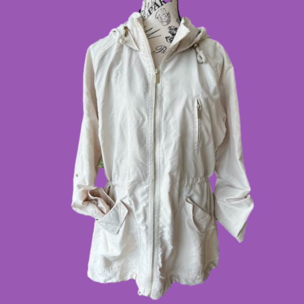 Lightweight jacket, size Large (370)
